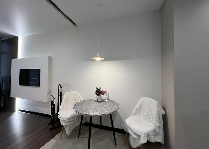 Sea & Sky Apartment!