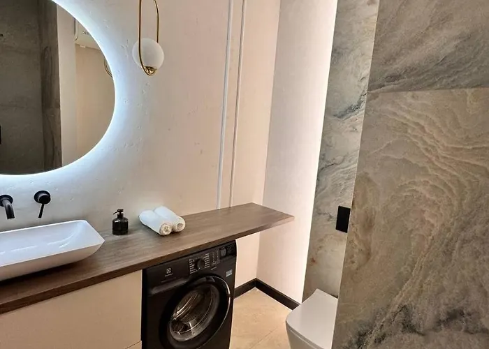 Sea & Sky Apartment! *